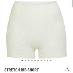 SKIMS STRETCH RIB SHORT in BONE ( Cream)